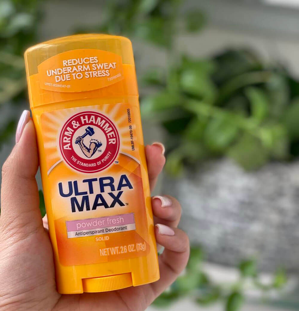 مام استیک اولترا مکس آرم اند همر با رایحه ی پودر بچه (POWDER FRESH) — تصویر ۳
